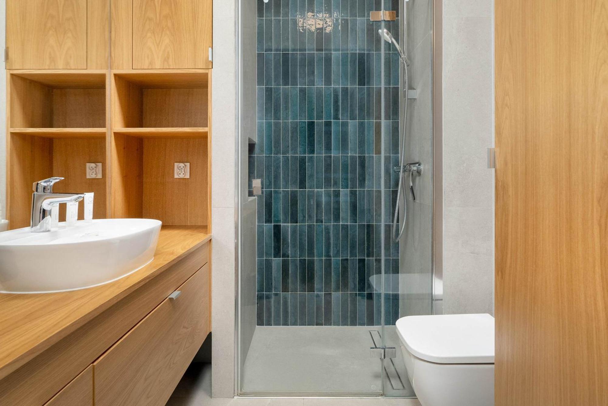 Modern Desk & Bedroom By Renters Apartment Poznan