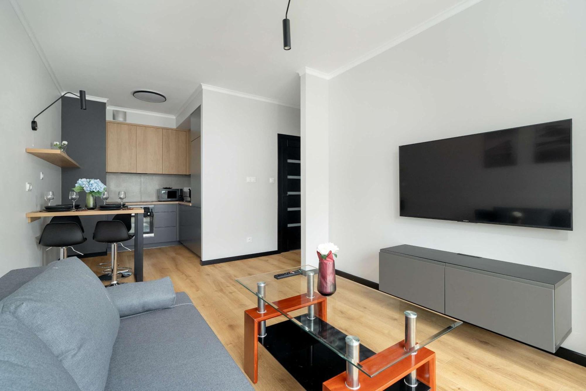 Modern Desk & Bedroom By Renters Poznań